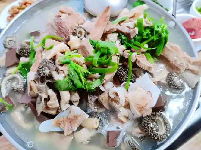 锅仔羊杂